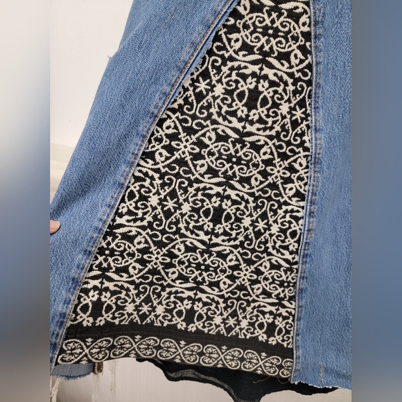 Bohemian Hippie Vibe Levi's 501 Jean Skirt Upcycled - Picture 5 of 15